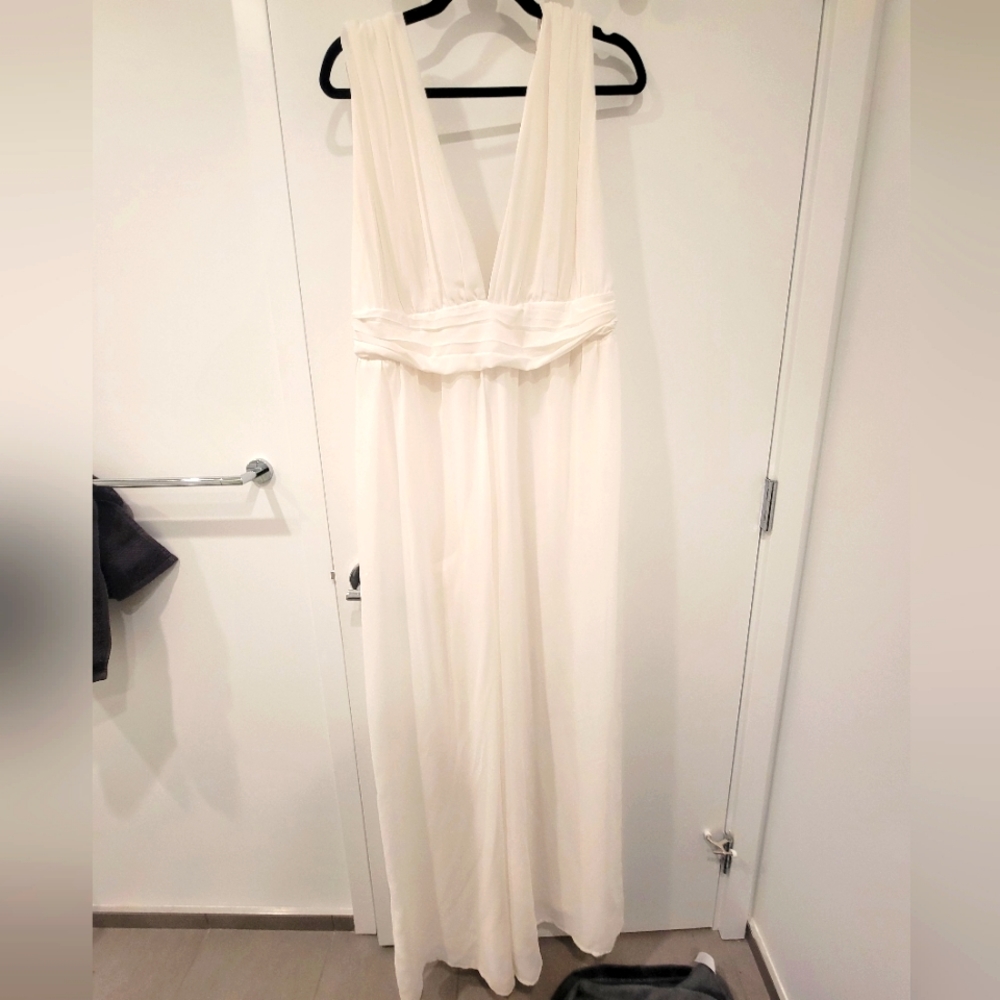 Lulu's White Jumpsuit, Size XL